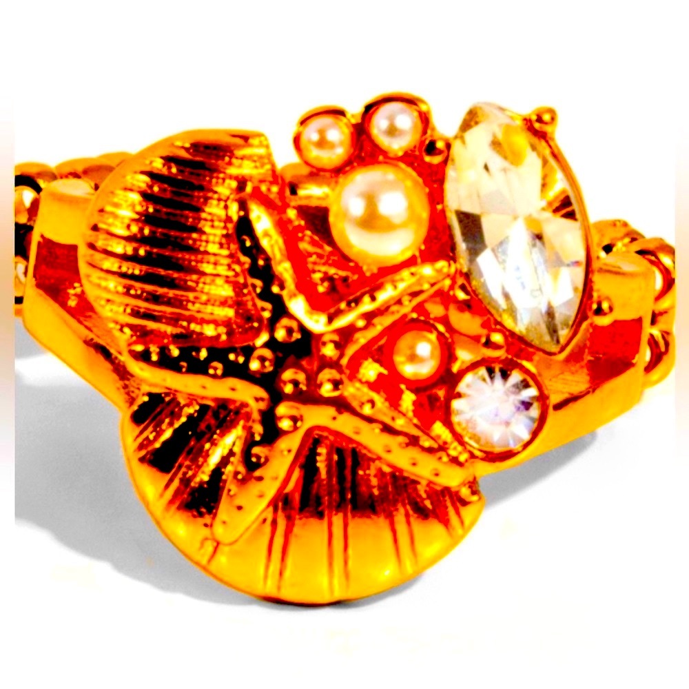 ⚪️🧜🏻‍♀️🧜 “BEACHY BEVVY” GOLD RING ~ PAPARAZZI❗️🧜🧜🏻‍♀️⚪️